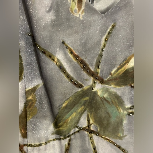 Adrianna Papell Sleeveless Gown. NWT Beautiful Floral w/crystal accents Size 16 - Picture 5 of 10